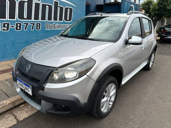 RENAULT SANDERO 1.6 STEPWAY 16V FLEX 4P MANUAL RENAULT SANDERO 1.6 STEPWAY 16V FLEX 4P MANUAL